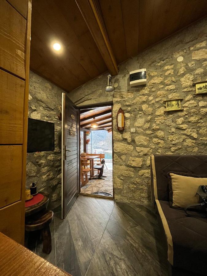 Apartman Sofranac Rijeka Crnojevića Eksteriør billede