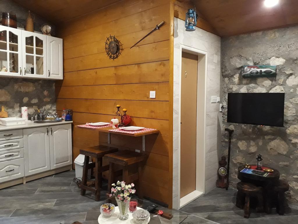 Apartman Sofranac Rijeka Crnojevića Eksteriør billede